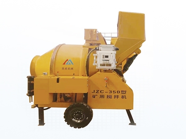 礦用濕噴臺(tái)車(chē)，礦用混凝土泵，礦用攪拌機(jī)發(fā)貨